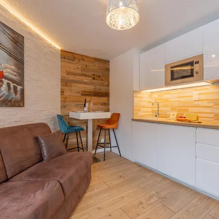 Lachenal C103 - Happy Apartament *